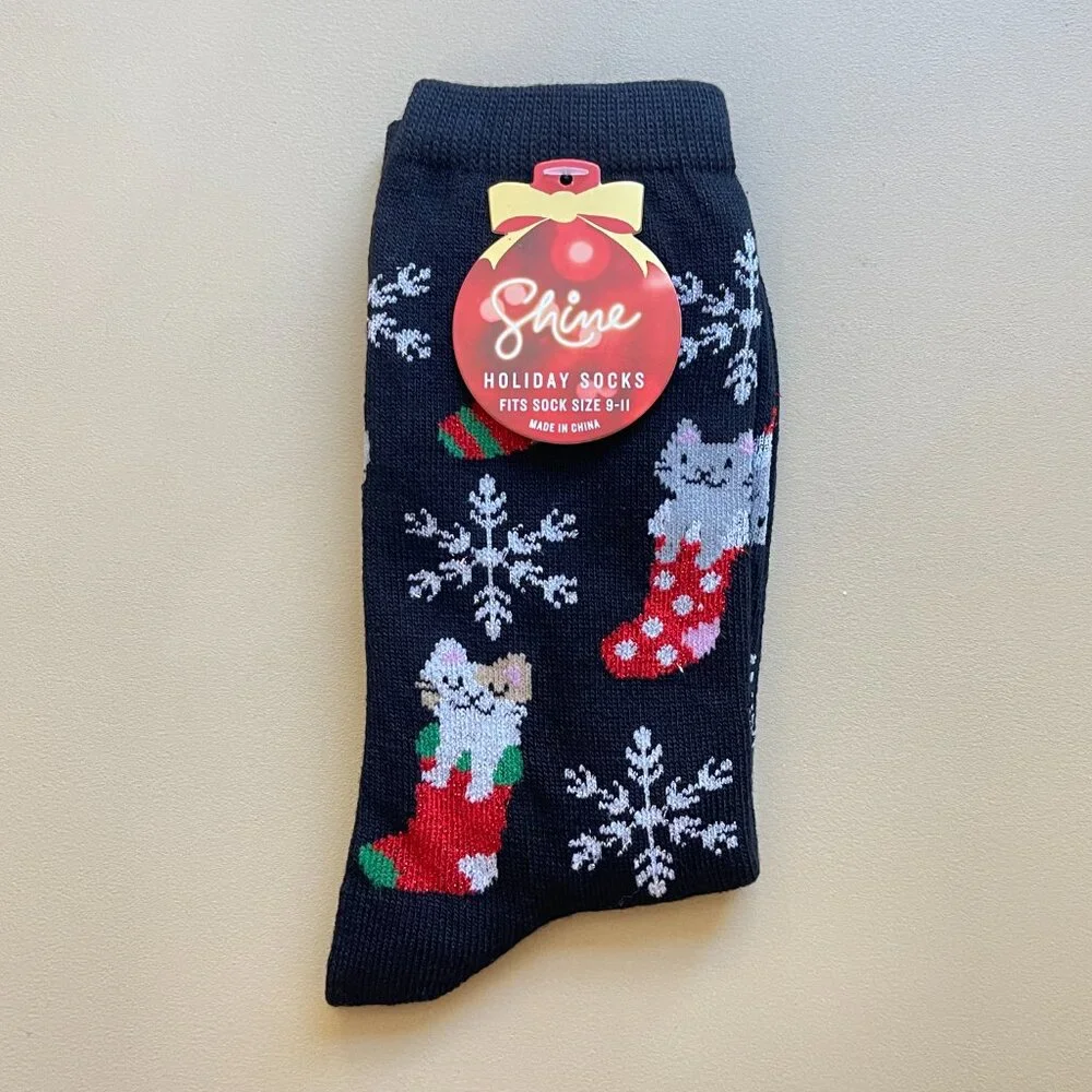 New Shine Socks Cat in Stocking Snowflakes Christmas Holiday Black NWT